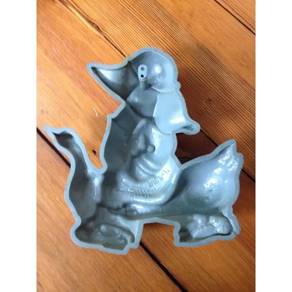 Vtg 1988 Burwood Boy Girl Kitsch Geese Plastic Decorative Wall Hangings USA